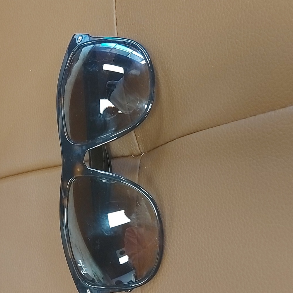 Ray_Ban shade